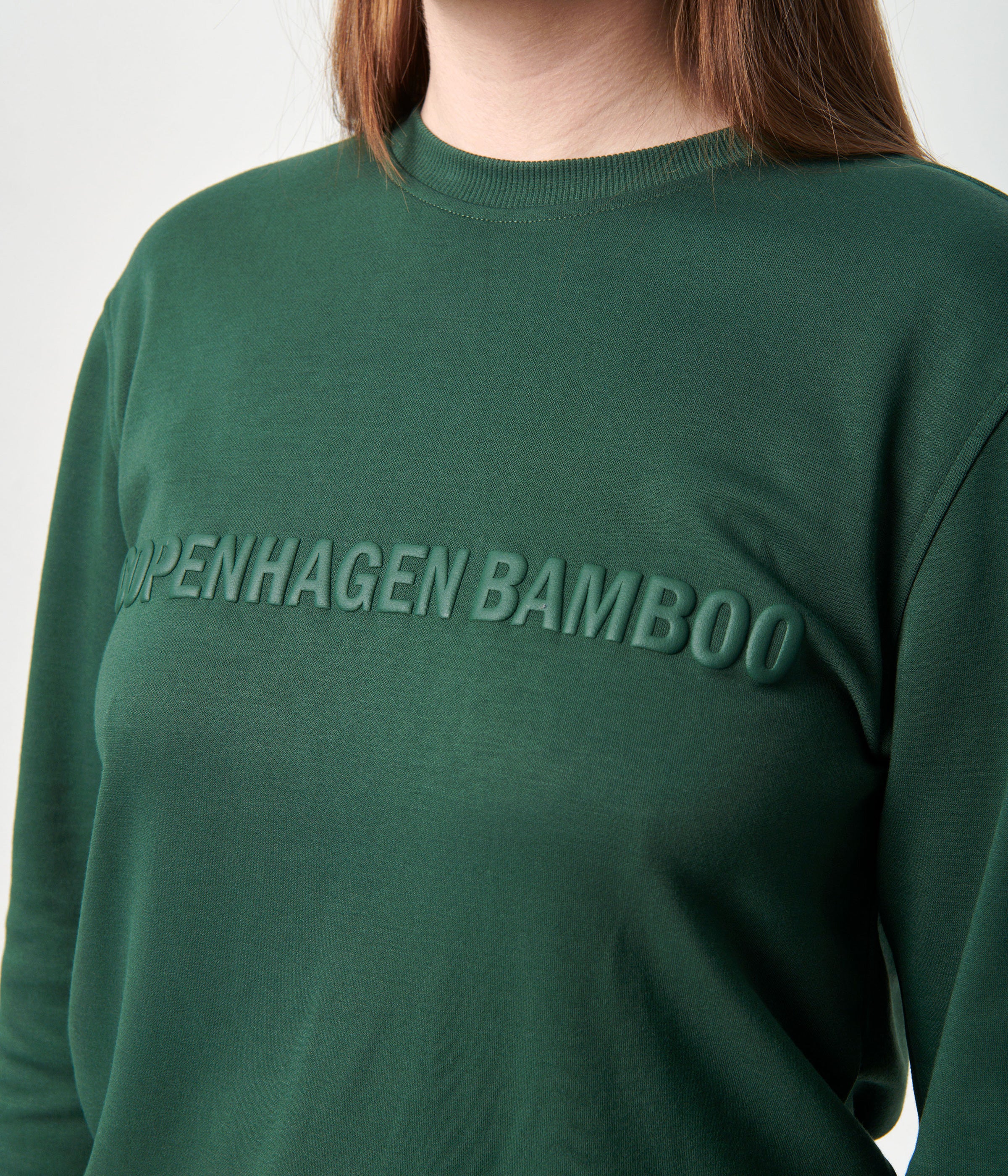 Green bamboo jogging set with logo